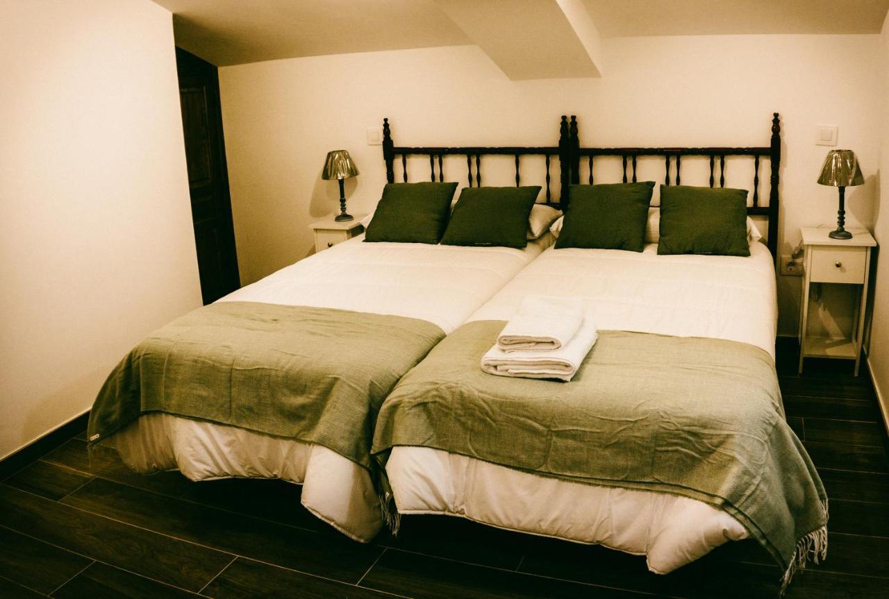 El Aprisco, Con Piscina Climatizada En Hueva-Guadalajara Villa Ngoại thất bức ảnh